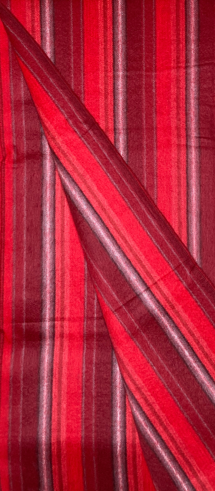 Full size Alpaca blanket red